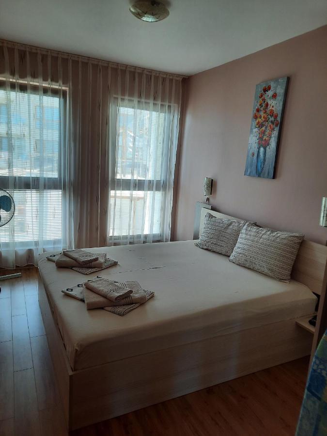 Byala Vista Cliff Apartments Bagian luar foto