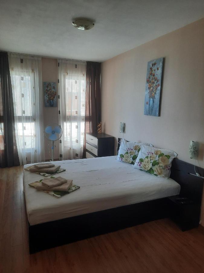 Byala Vista Cliff Apartments Bagian luar foto