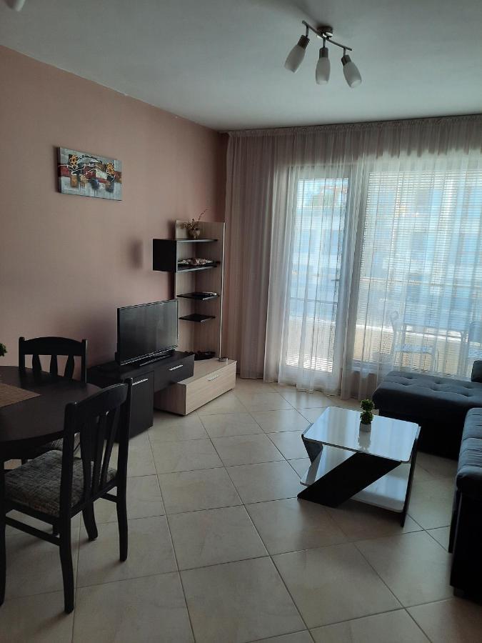 Byala Vista Cliff Apartments Bagian luar foto