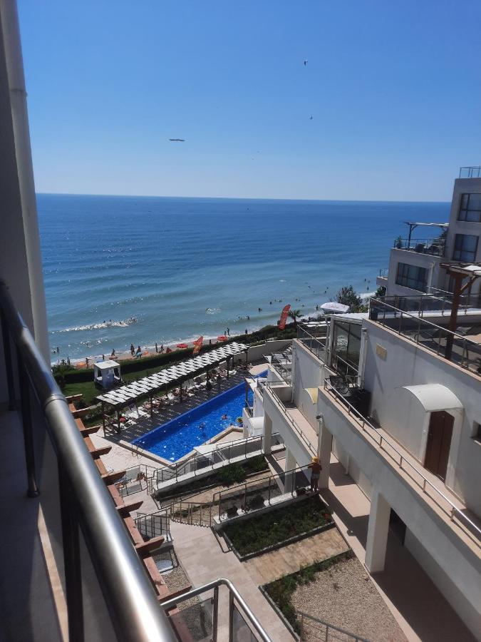 Byala Vista Cliff Apartments Bagian luar foto