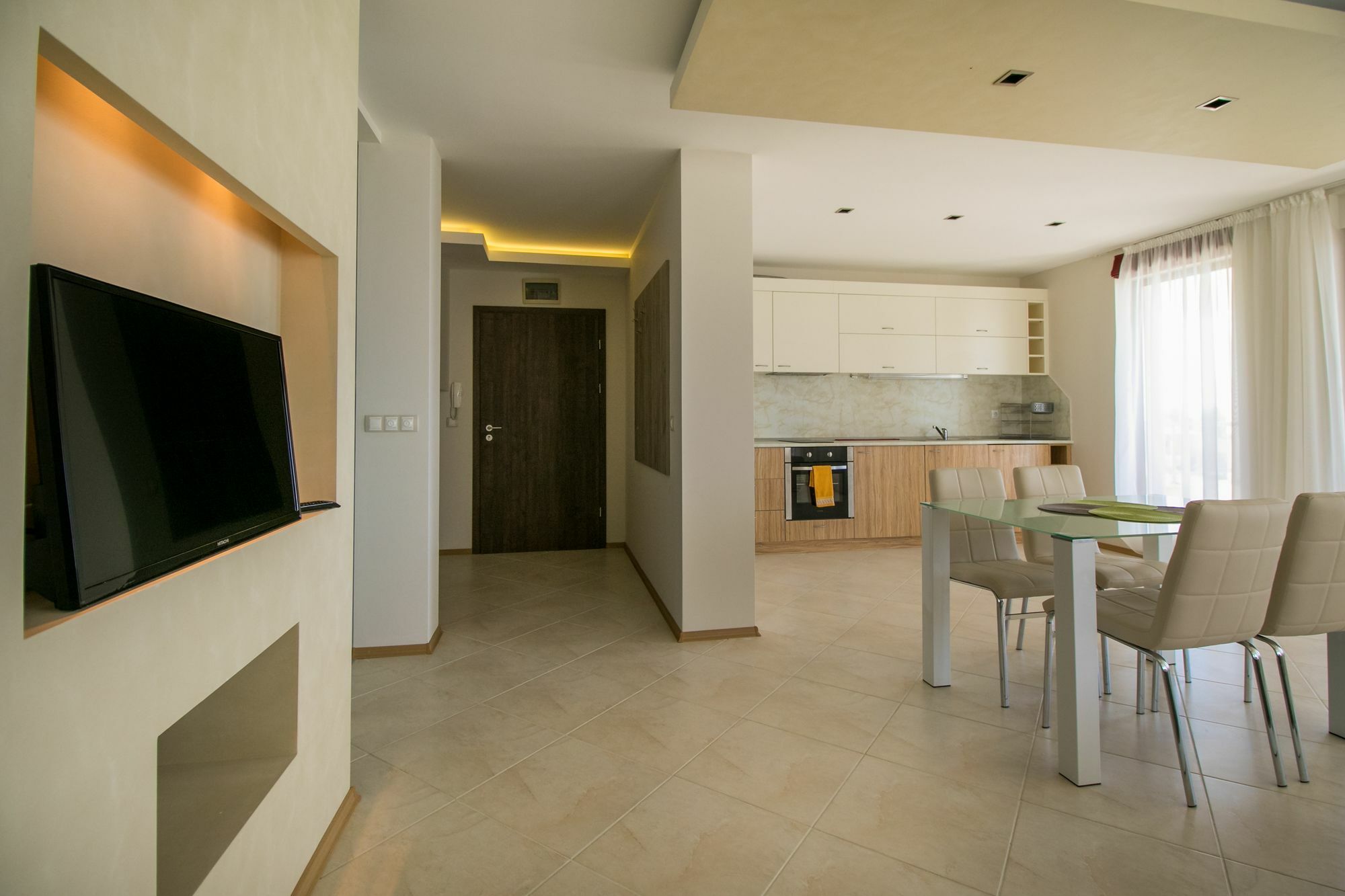Byala Vista Cliff Apartments Bagian luar foto