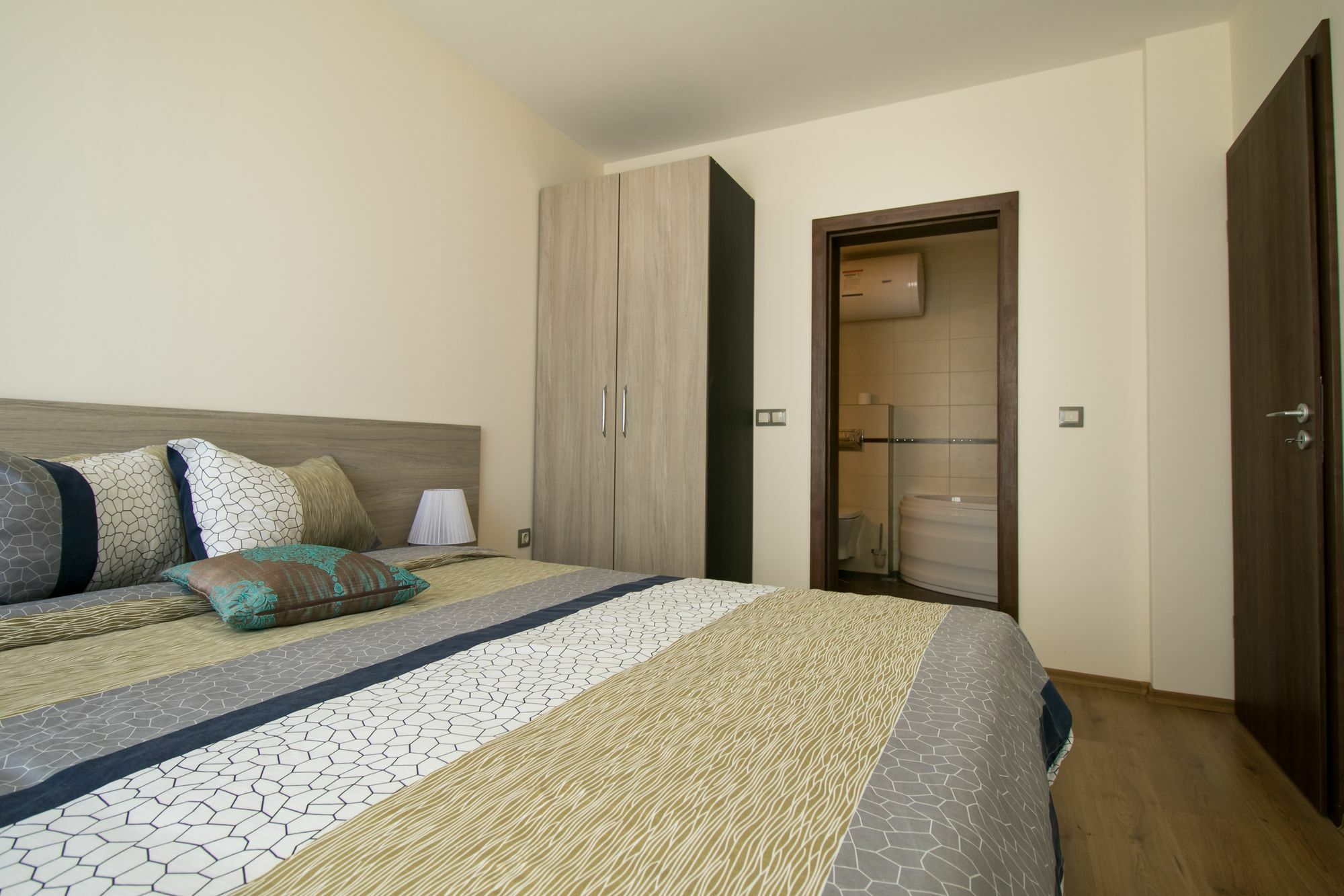 Byala Vista Cliff Apartments Bagian luar foto